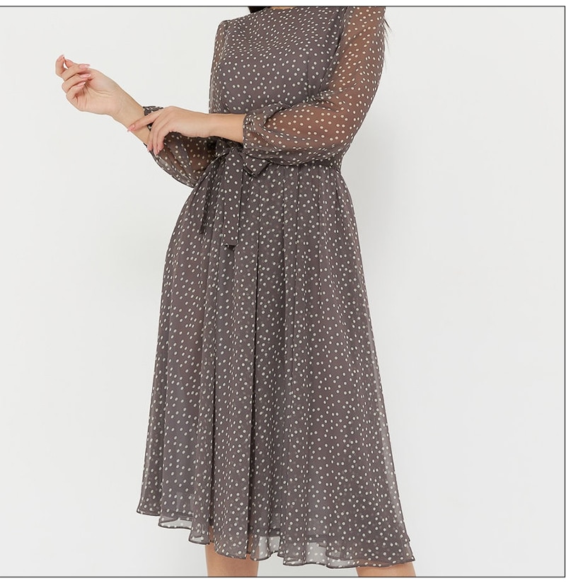 Long-Sleeved Women's Midi Dress in Polka Dot